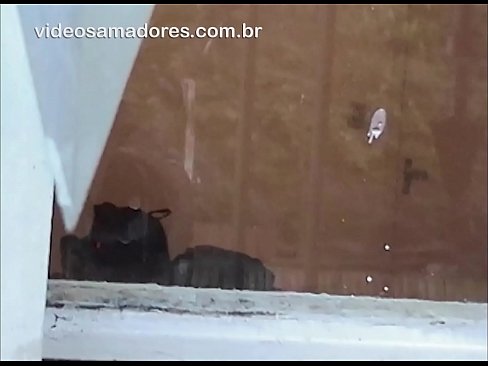 ❤️ Omu cornu chì fighjula a so fidanzata cù un altru tippu, registrendu un video di cazzo senza disturbà a coppia ❤️ Sessu à co.assistentai.ru ❌