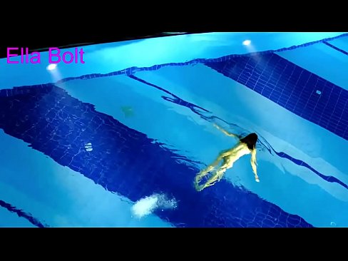 ❤️ Ùn possu micca piantà di fighjulà, ghjovana bionda catturata nuda in piscina ELLA BOLT ❤️ Sessu à co.assistentai.ru ❌